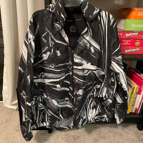Nike Other - Nike shield windbreaker sz xxl